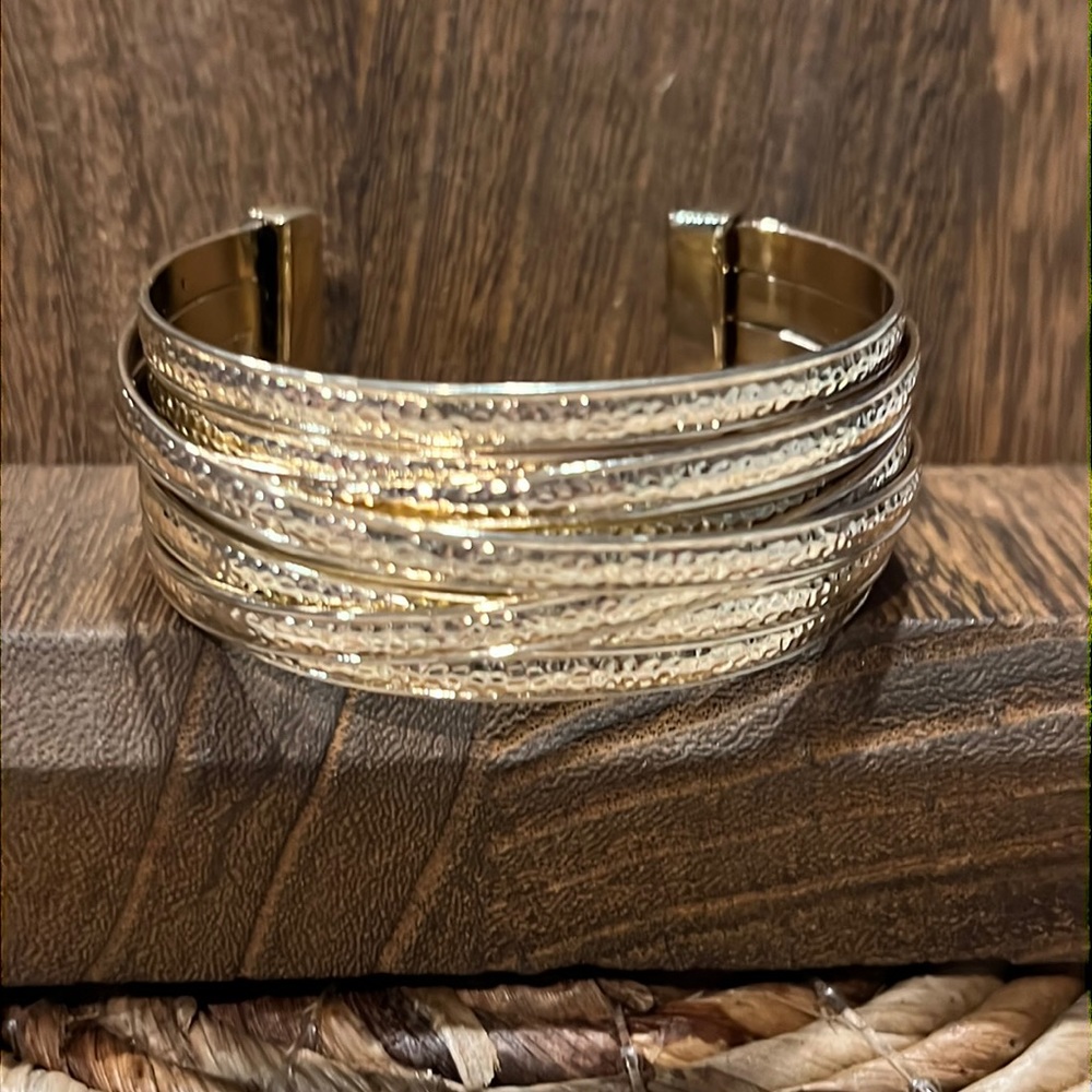 3/$18 Gold Bangle Bracelet - NWOT - Lot 059